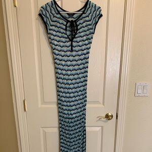 Bebe maxi dress